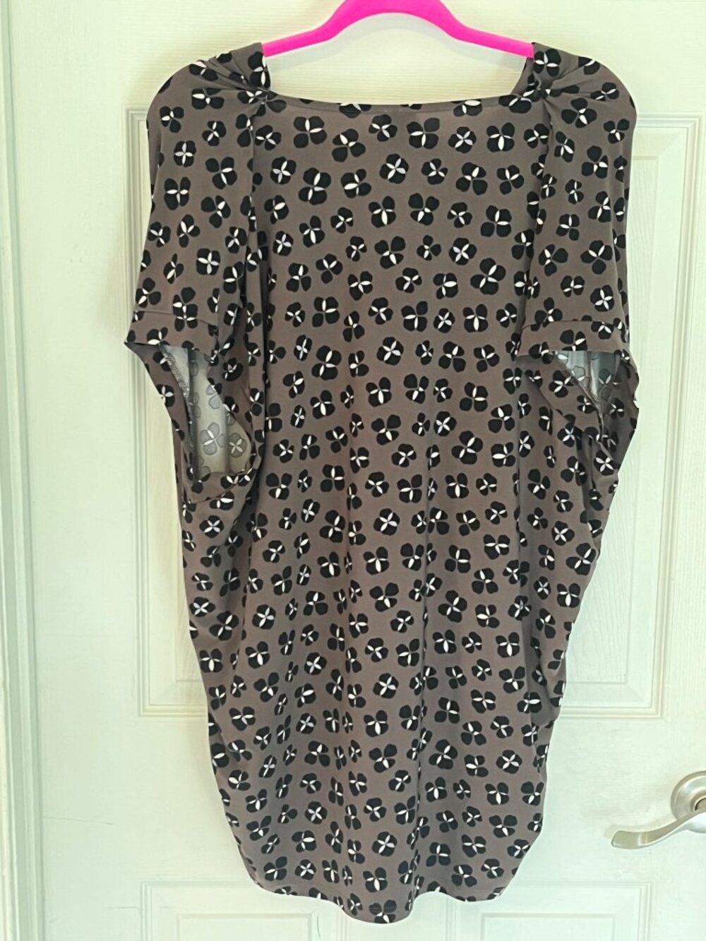Anne Klein V-neck Brown & Black Cap Sleeve Blouse Stretch Professional Office 3X - Picture 4 of 7